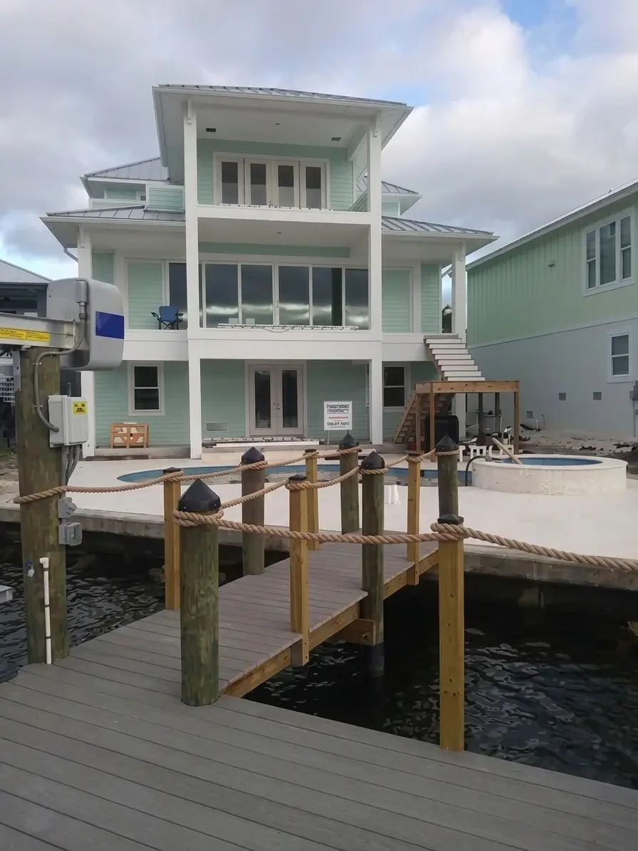 Coastal home construction and remodeling by Accent Construction